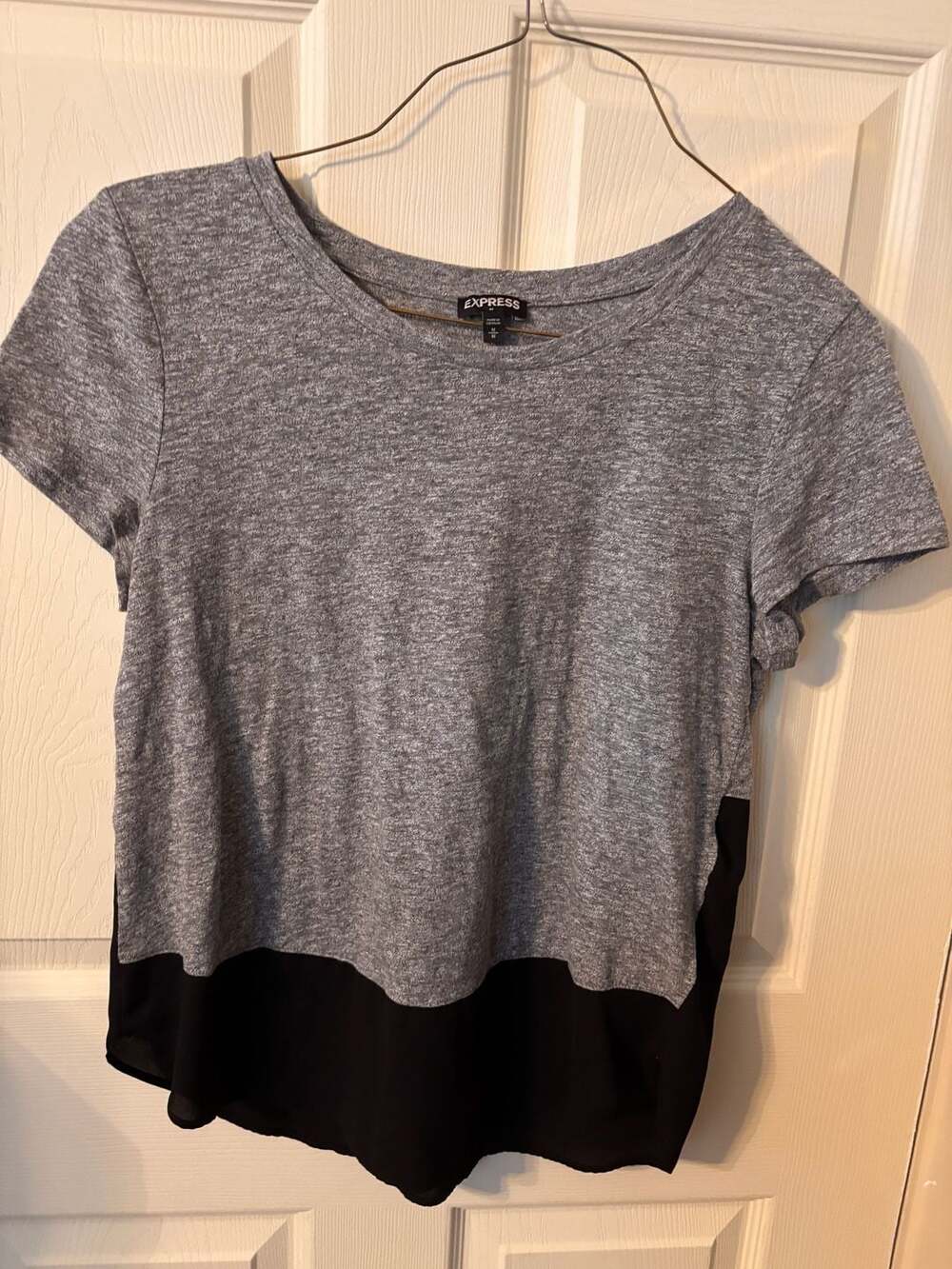 Express Women's Gray and Black Colorblock Chiffon Hem Short Sleeve Top